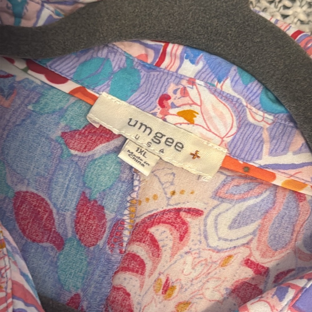 Umgee Multicolor Floral Button Down Shirt - Picture 5 of 5